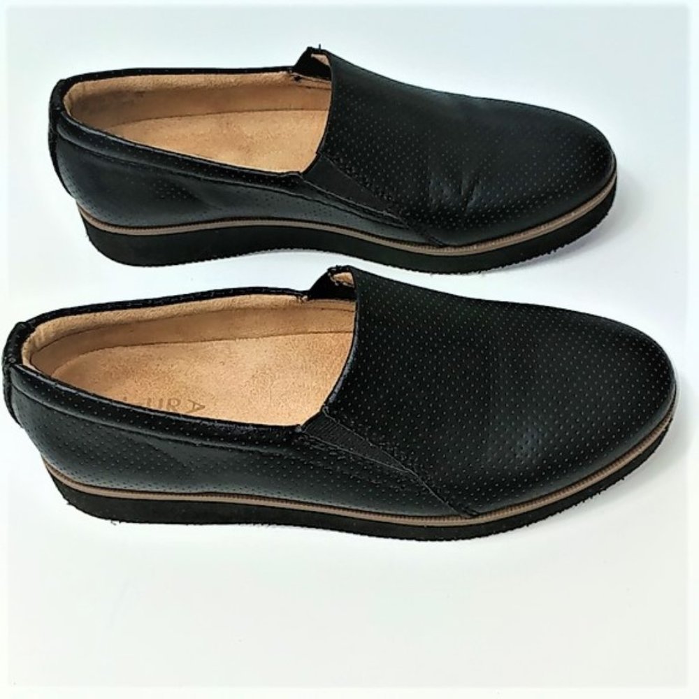 Naturalizer - Zophie 2 Slip On Loafers - Picture 4 of 8